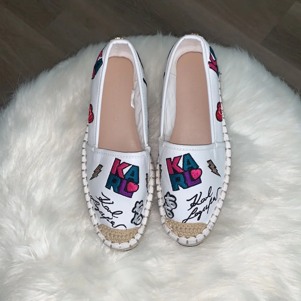 NWT KARL LAGERFELD EMBROIDERED SLIP ON SHOES HAND CRAFTED SIZE 5.5 - Picture 2 of 16